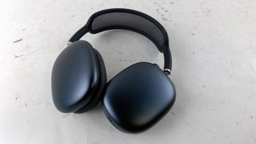 Apple Airpods Max Headphones
