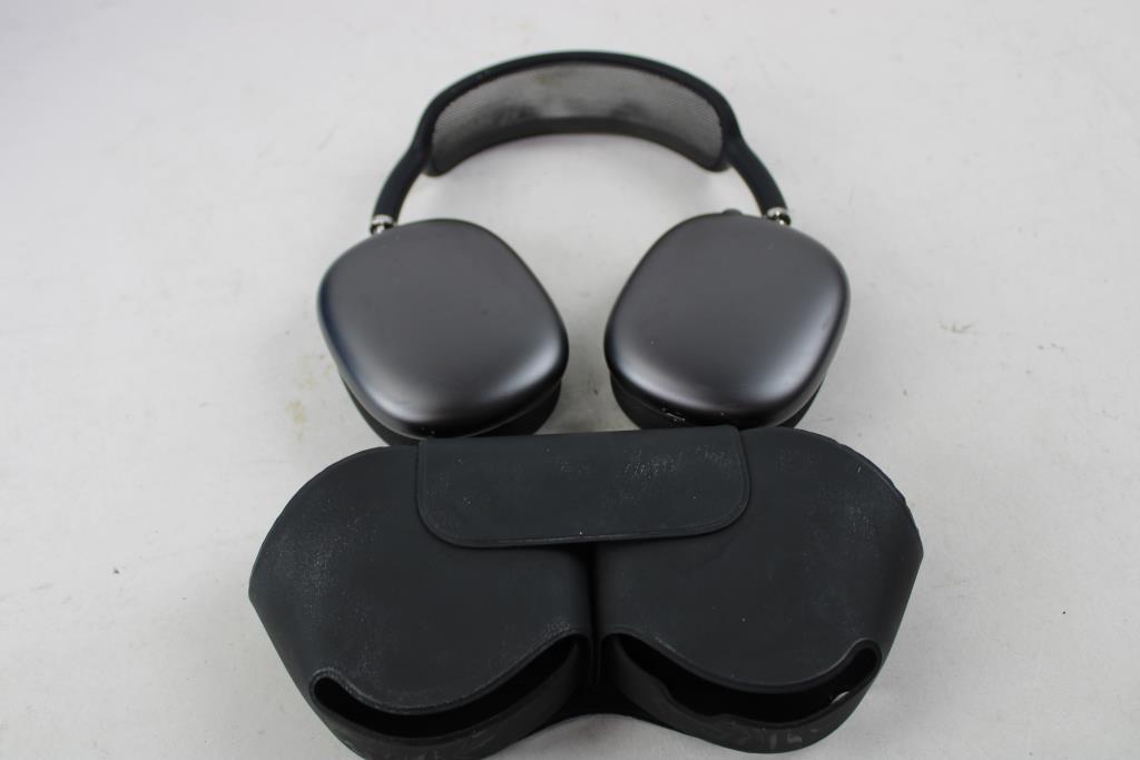 Apple AirPods Max With Smart Case