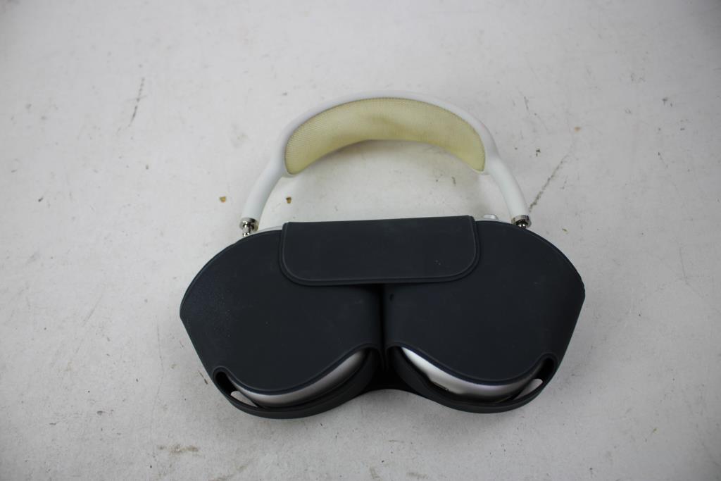 Apple AirPods Max With Smart Case