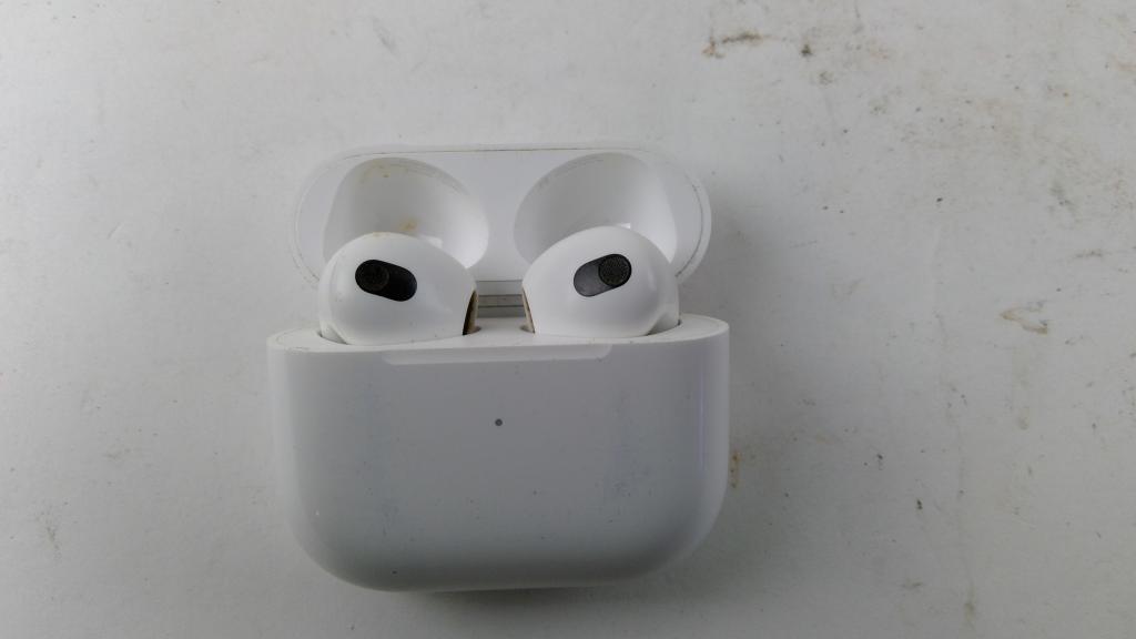 Apple Airpods Sold For Parts