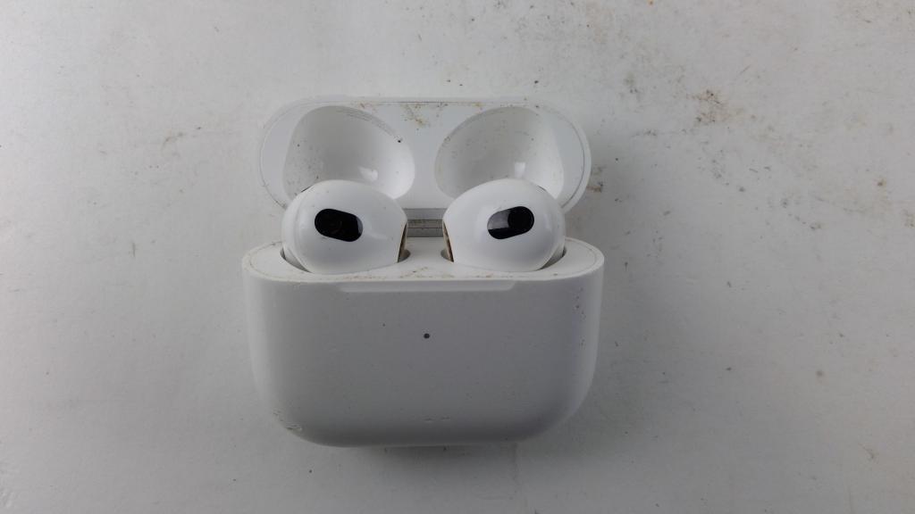 Apple Airpods Sold For Parts