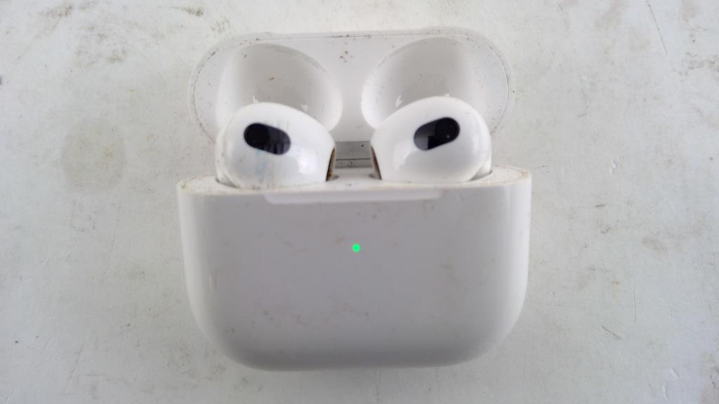 Apple Airpods Sold For Parts