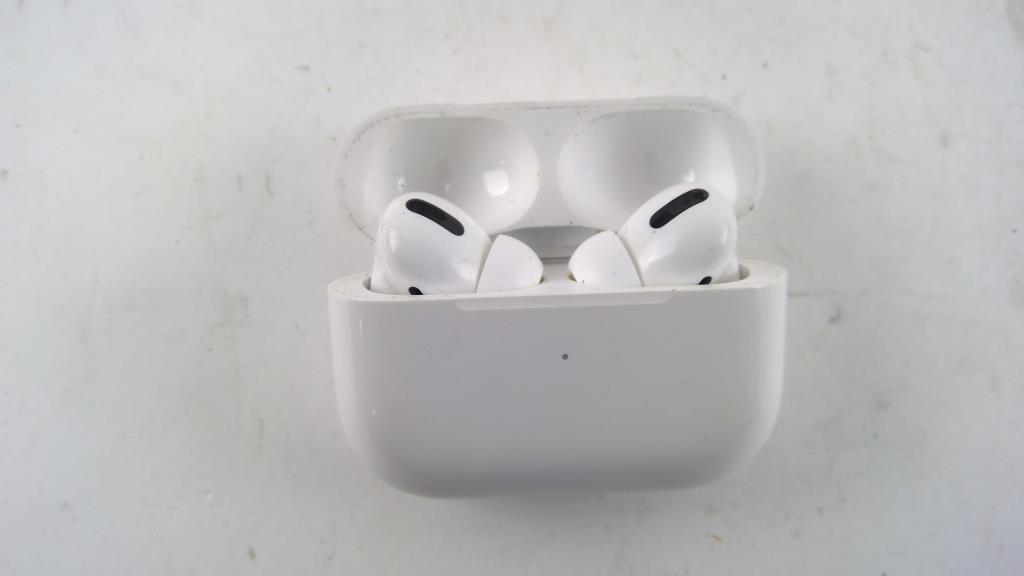 Apple Airpods Sold For Parts
