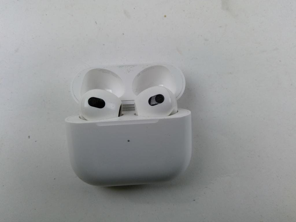 Apple Airpods Sold For Parts