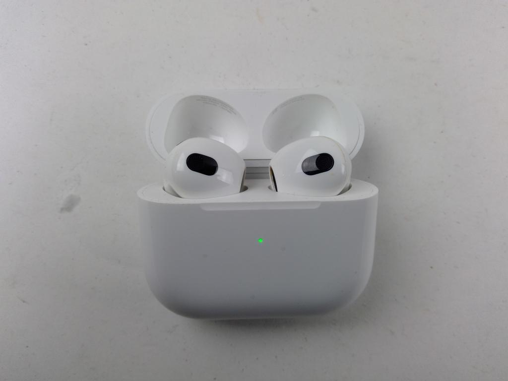 Apple Airpods Sold For Parts