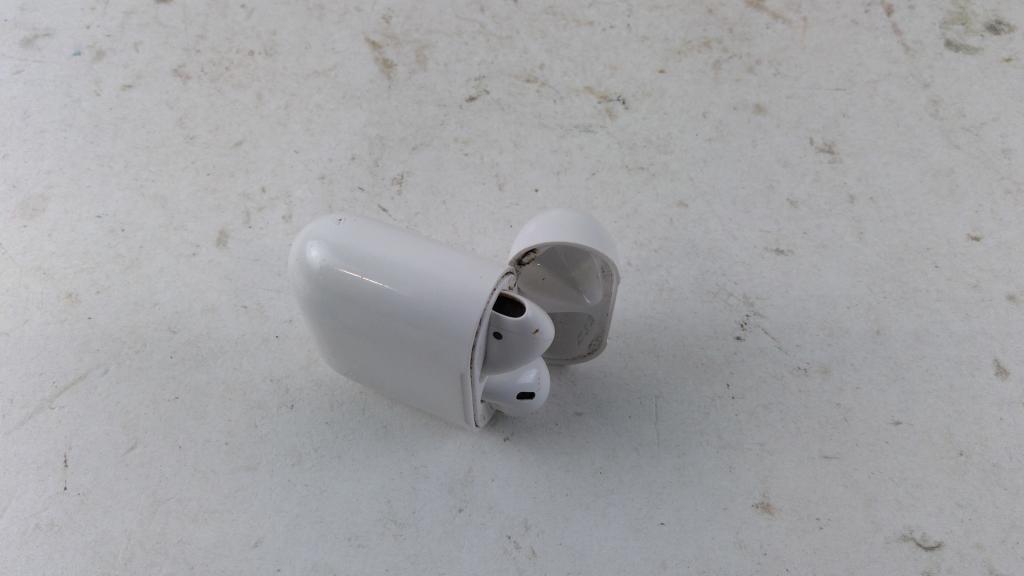 Apple Airpods Sold For Parts