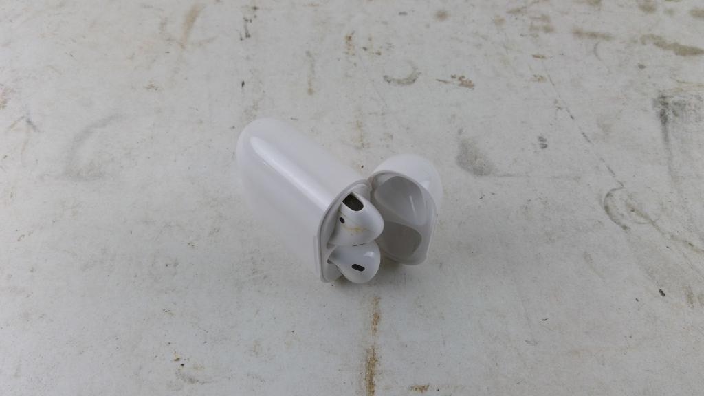 Apple Airpods Sold For Parts