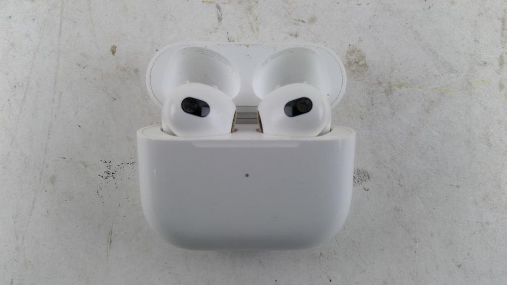 Apple Airpods Sold For Parts