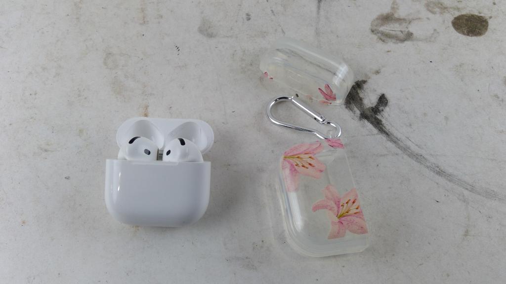 Apple Airpods Sold For Parts