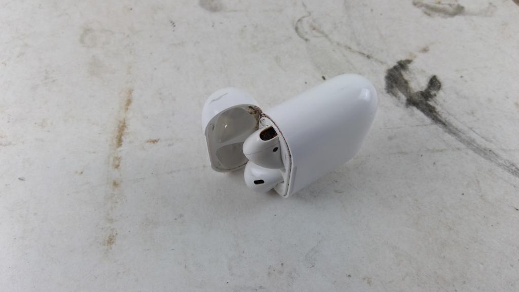 Apple Airpods Sold For Parts