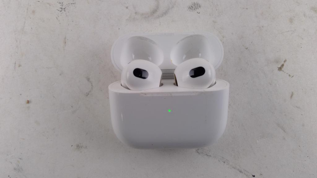 Apple Airpods Sold For Parts