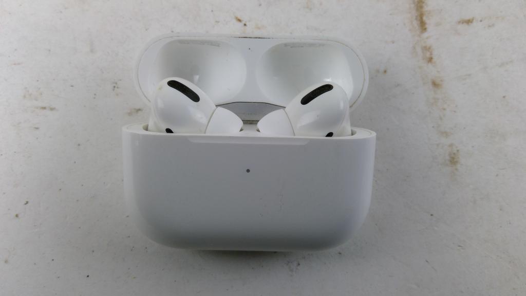 Apple Airpods Sold For Parts