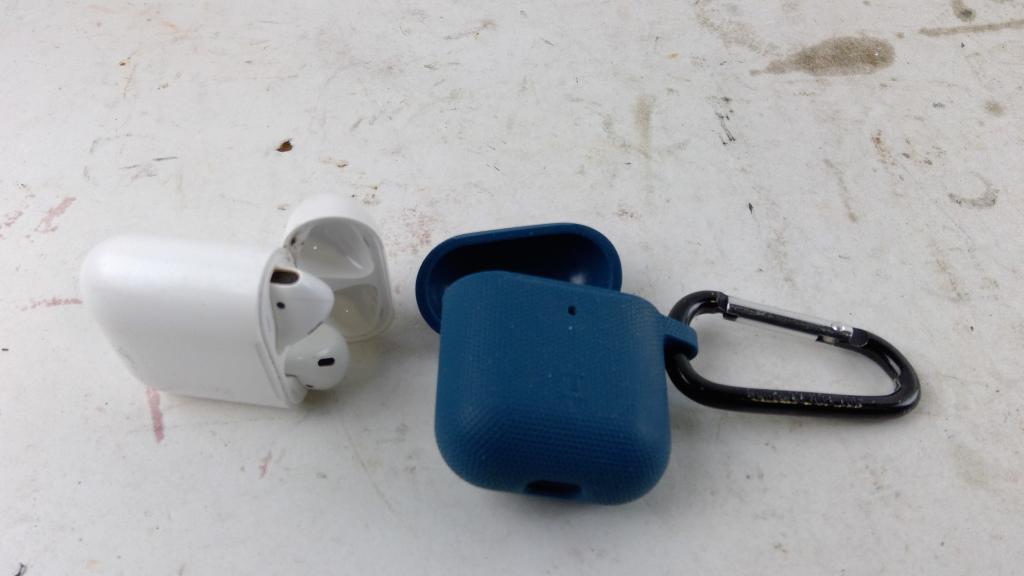 Apple Airpods Sold For Parts