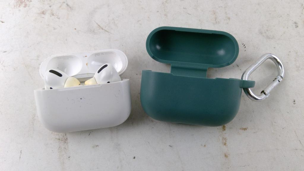 Apple Airpods Sold For Parts