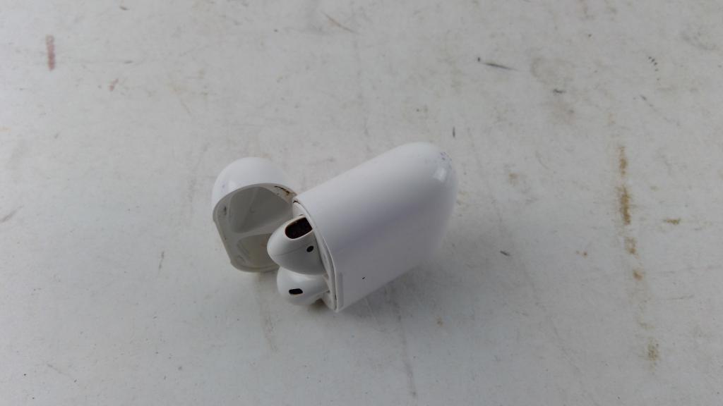 Apple Airpods Sold For Parts