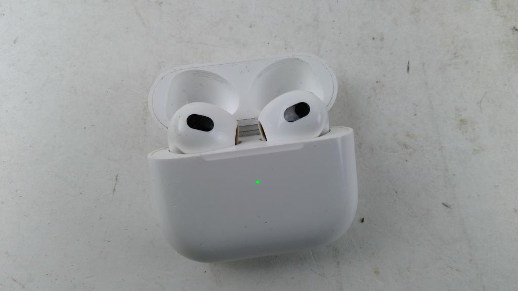 Apple Airpods Sold For Parts