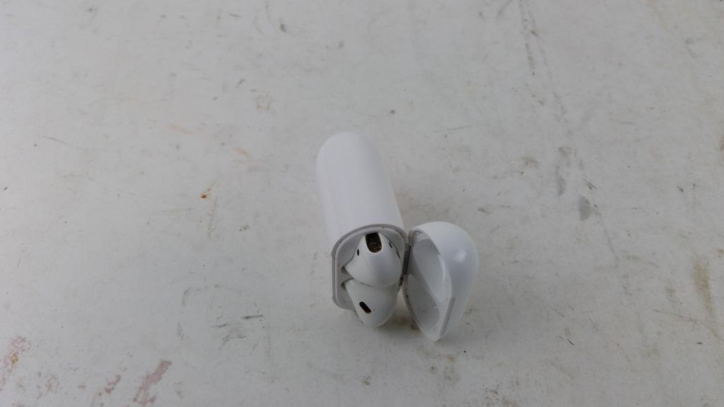 Apple Airpods Sold For Parts