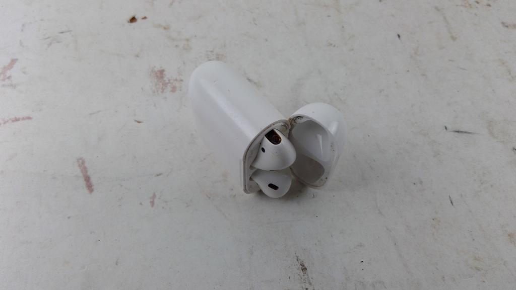 Apple Airpods Sold For Parts