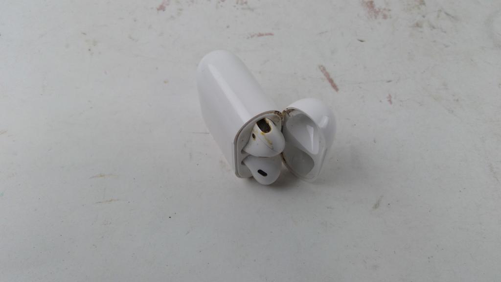 Apple Airpods Sold For Parts