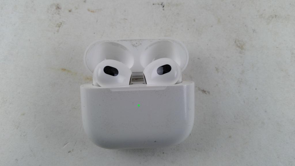 Apple Airpods Sold For Parts