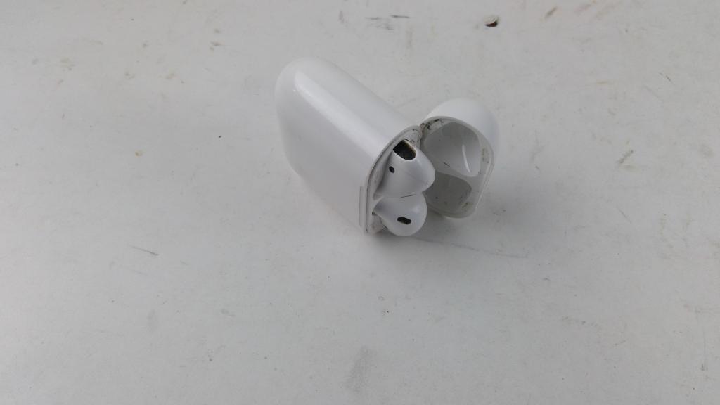 Apple Airpods Sold For Parts