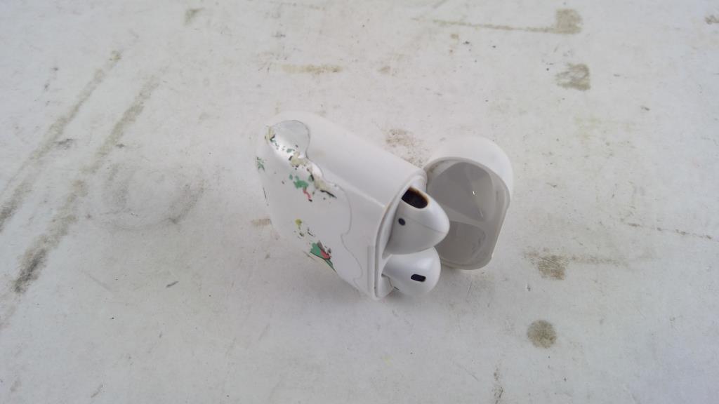 Apple Airpods Sold For Parts