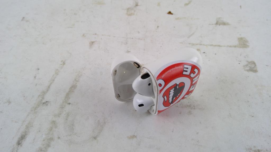 Apple Airpods Sold For Parts