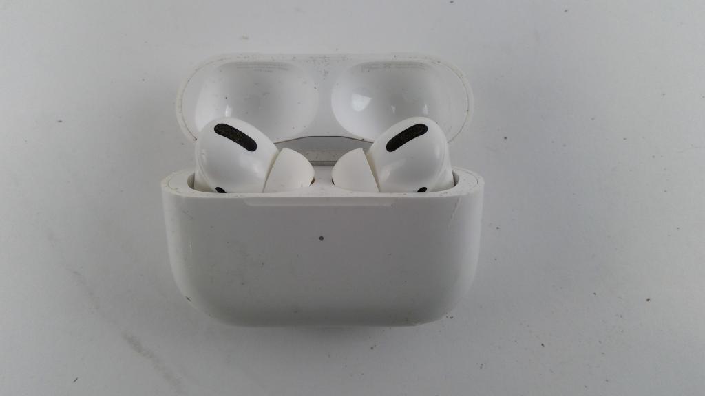 Apple Airpods Sold For Parts