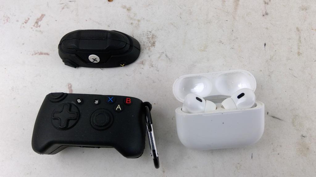Apple Airpods Sold For Parts