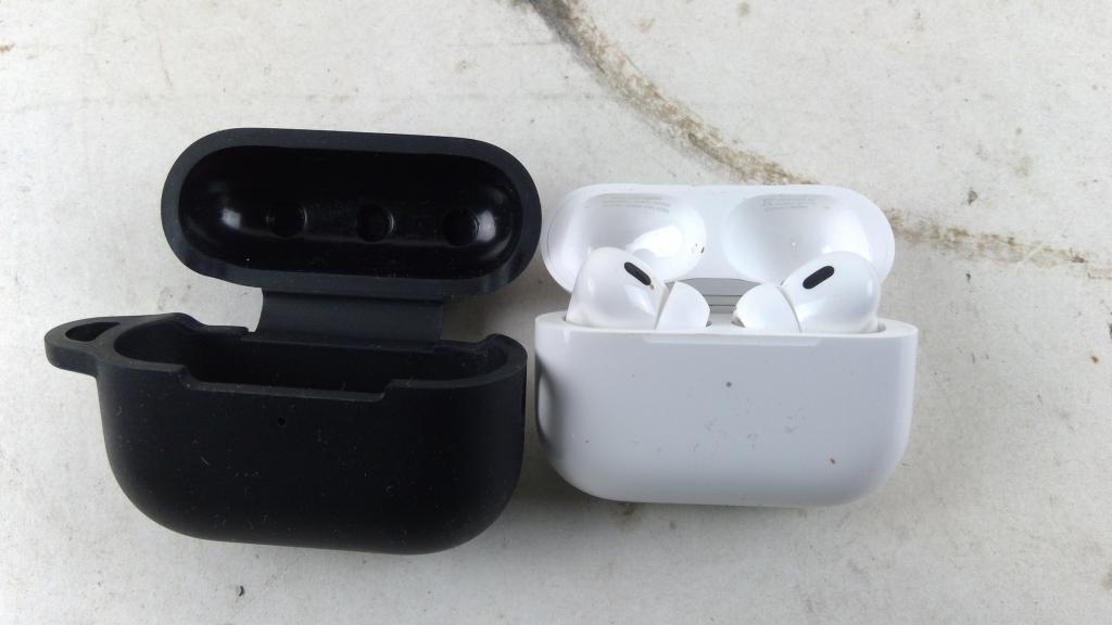 Apple Airpods Sold For Parts