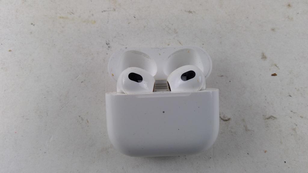 Apple Airpods Sold For Parts