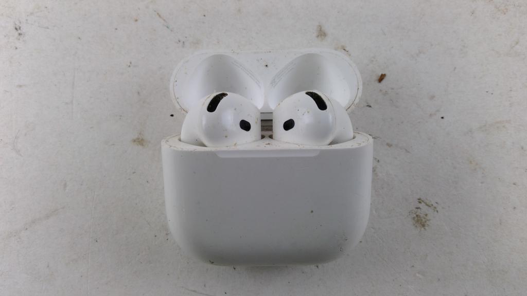 Apple Airpods Sold For Parts