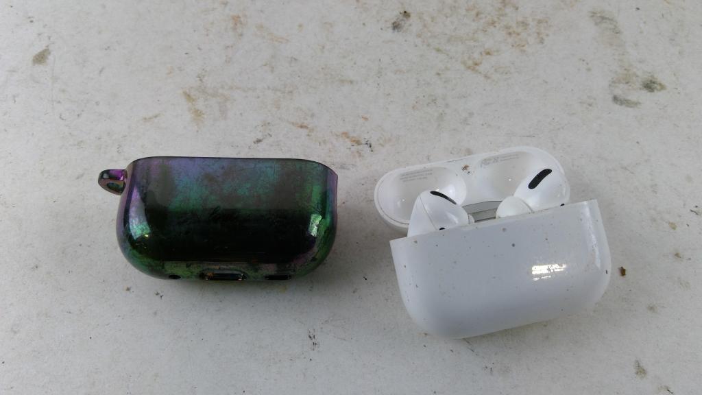 Apple Airpods Sold For Parts