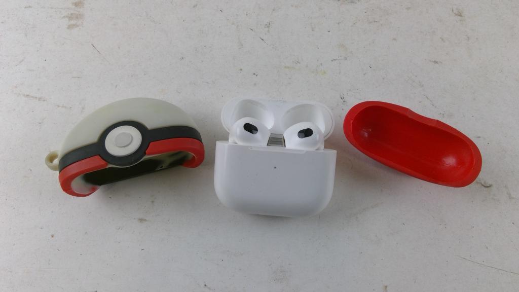 Apple Airpods Sold For Parts