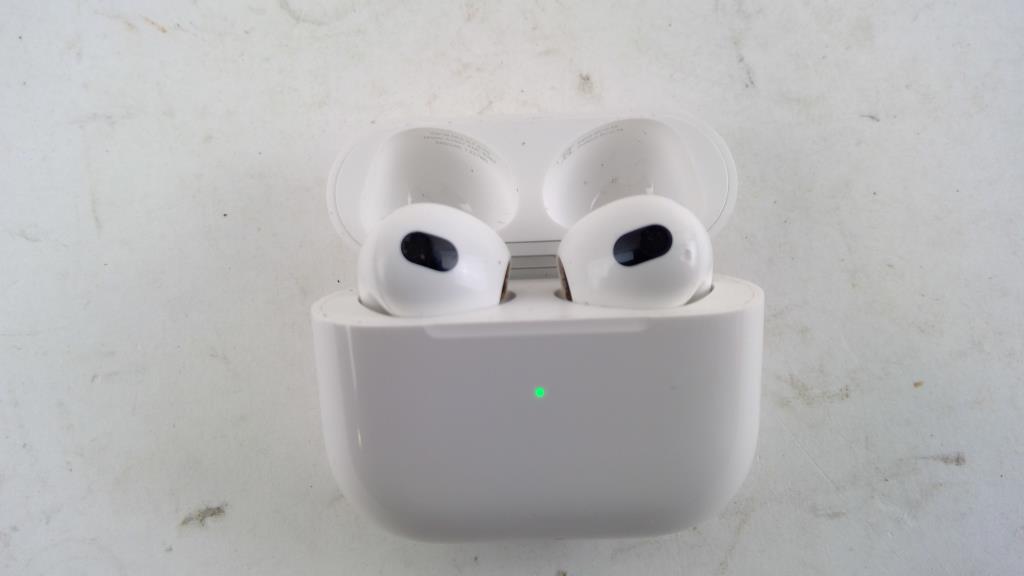 Apple Airpods Sold For Parts