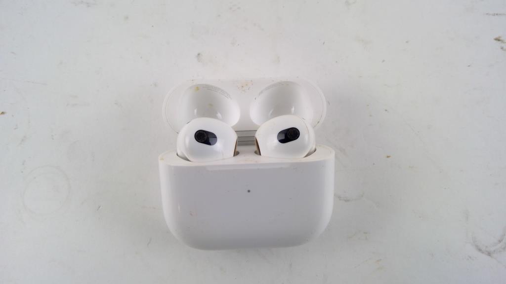 Apple Airpods Sold For Parts