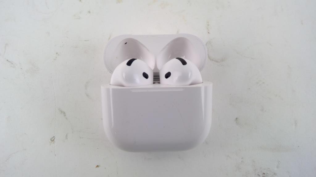 Apple Airpods Sold For Parts