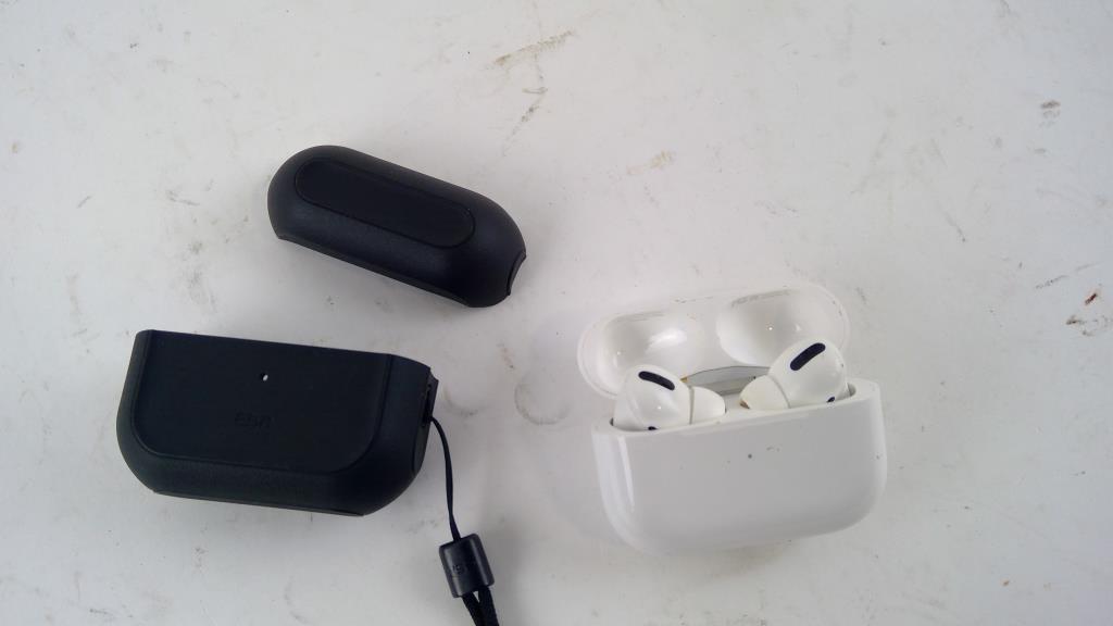 Apple Airpods Sold For Parts