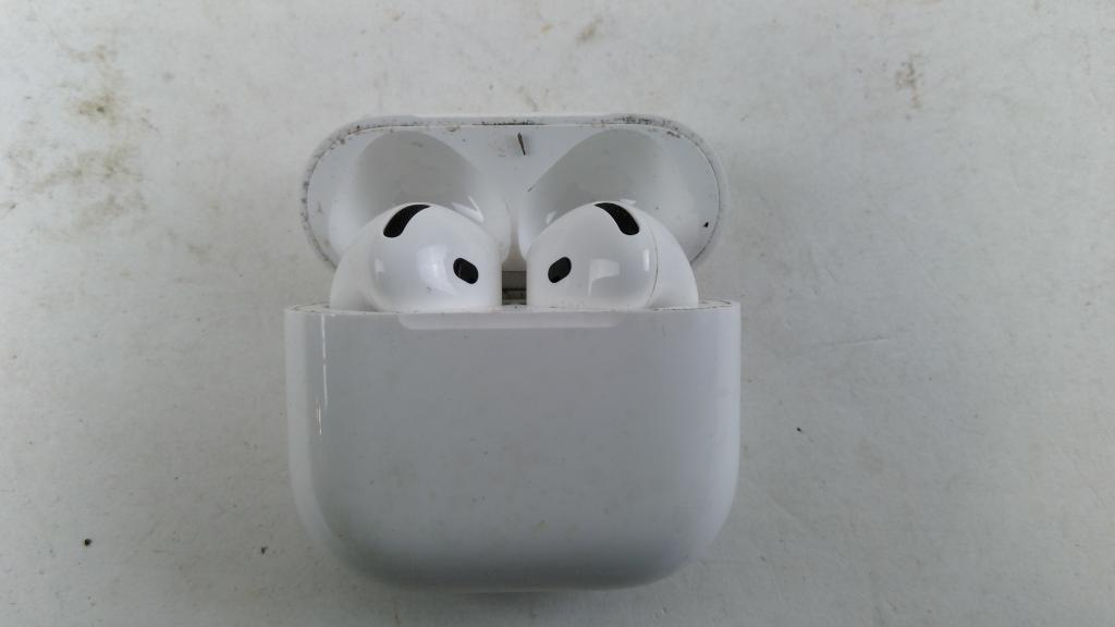 Apple Airpods Sold For Parts