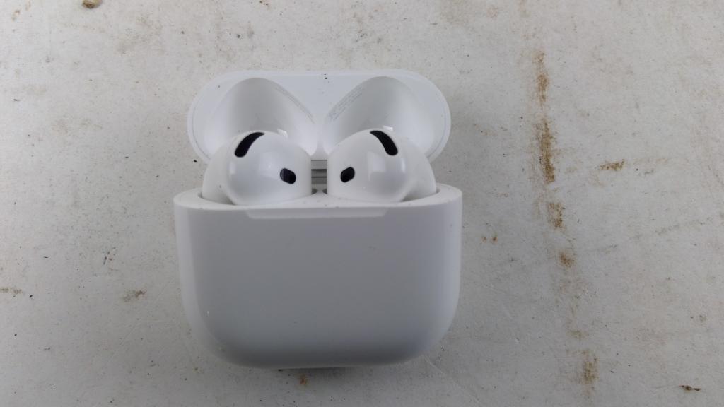 Apple Airpods Sold For Parts
