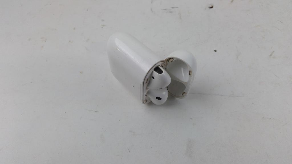 Apple Airpods Sold For Parts