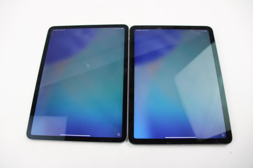 Apple IPad, 2 Pieces Activation Locked, Sold For Parts