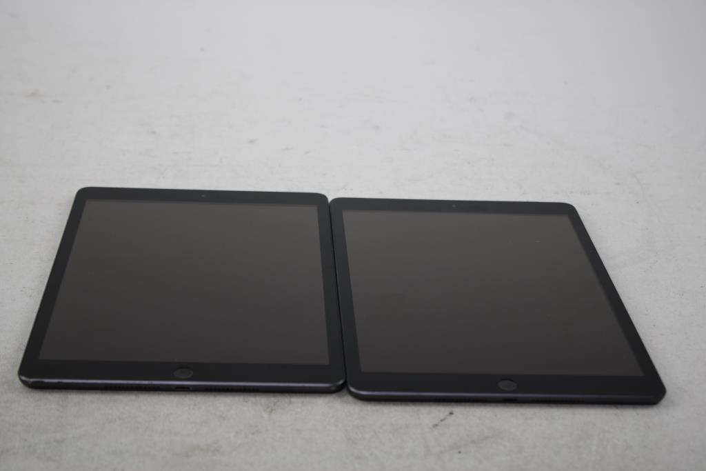 Apple IPad, 2 Pieces Activation Locked, Sold For Parts