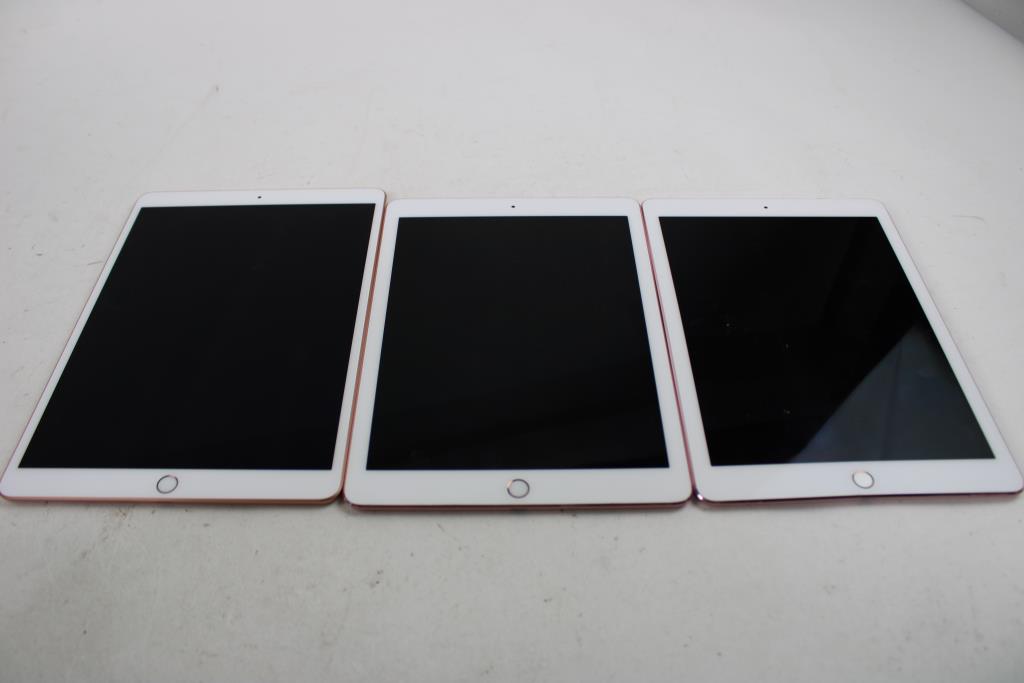 Apple IPad 3 Pieces Activation Locked, Sold For Parts