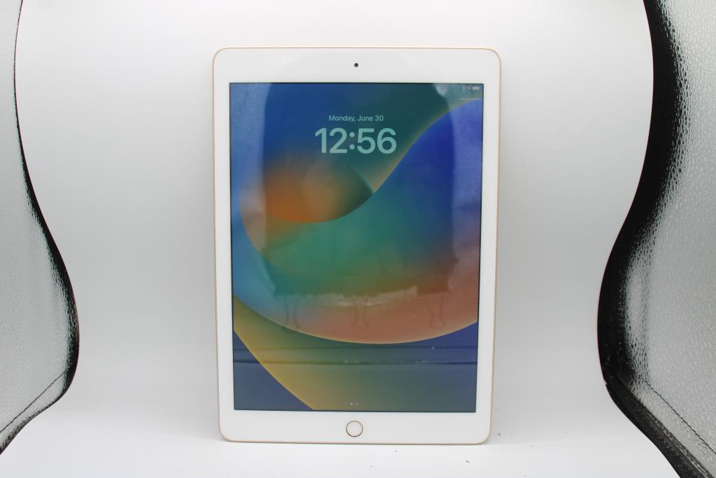 Apple IPad 5th Gen, 128GB, Wi-Fi Only