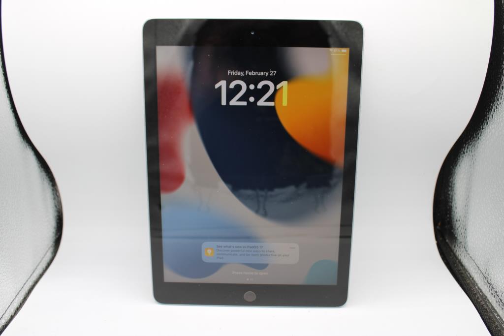 Apple IPad 5th Gen 32GB