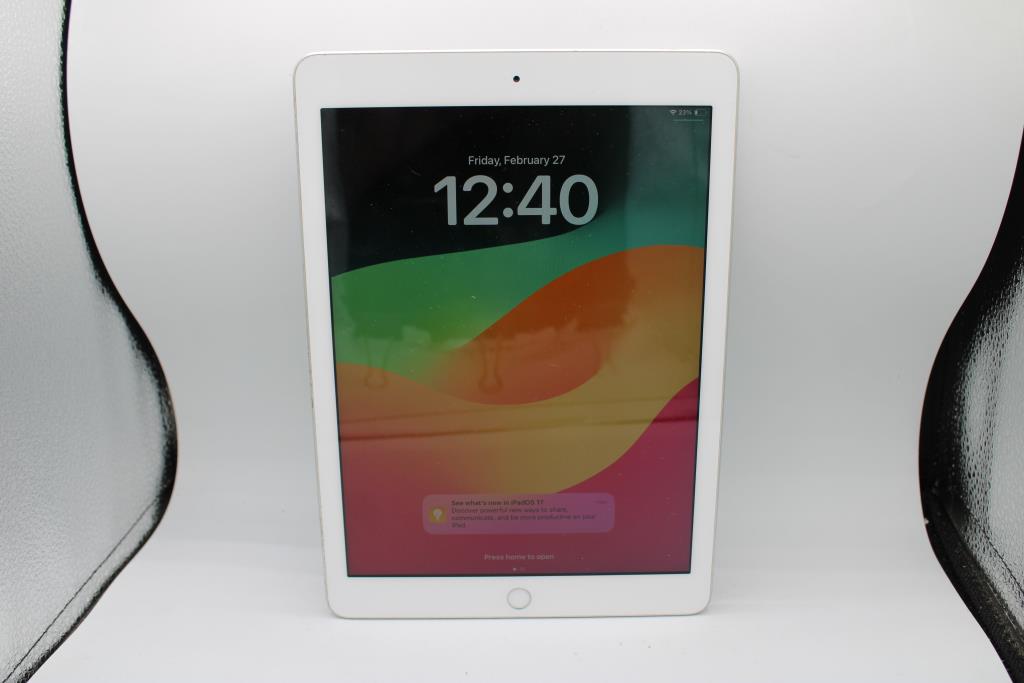 Apple IPad 6th Gen 128GB