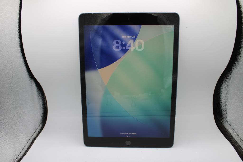 Apple IPad 8th Gen, 128GB, Wi-Fi Only