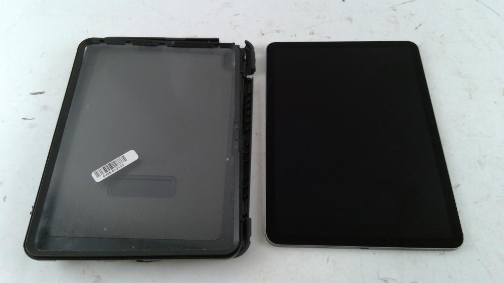Apple IPad Air, Activation Locked, Sold For Parts