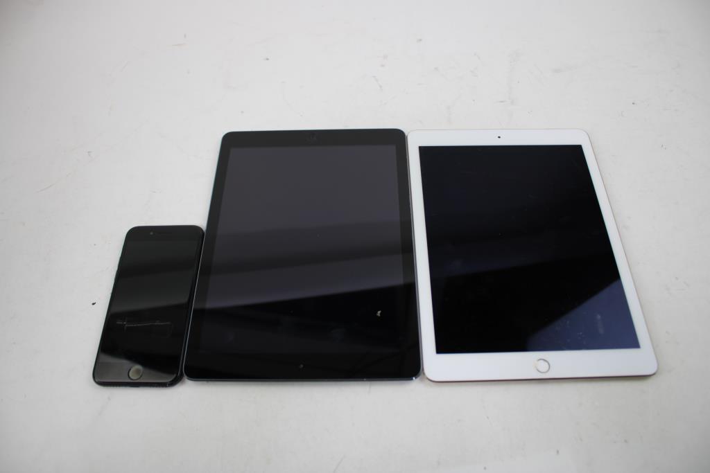 Apple IPad And Pihone Activation Locked, Sold For Parts, 3 Pieces
